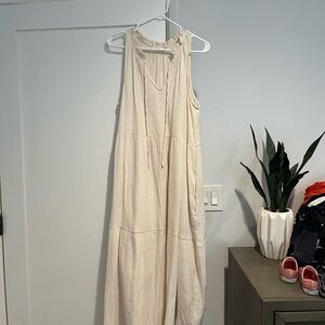 LUSH Cream Sleeveless Maxi Dress